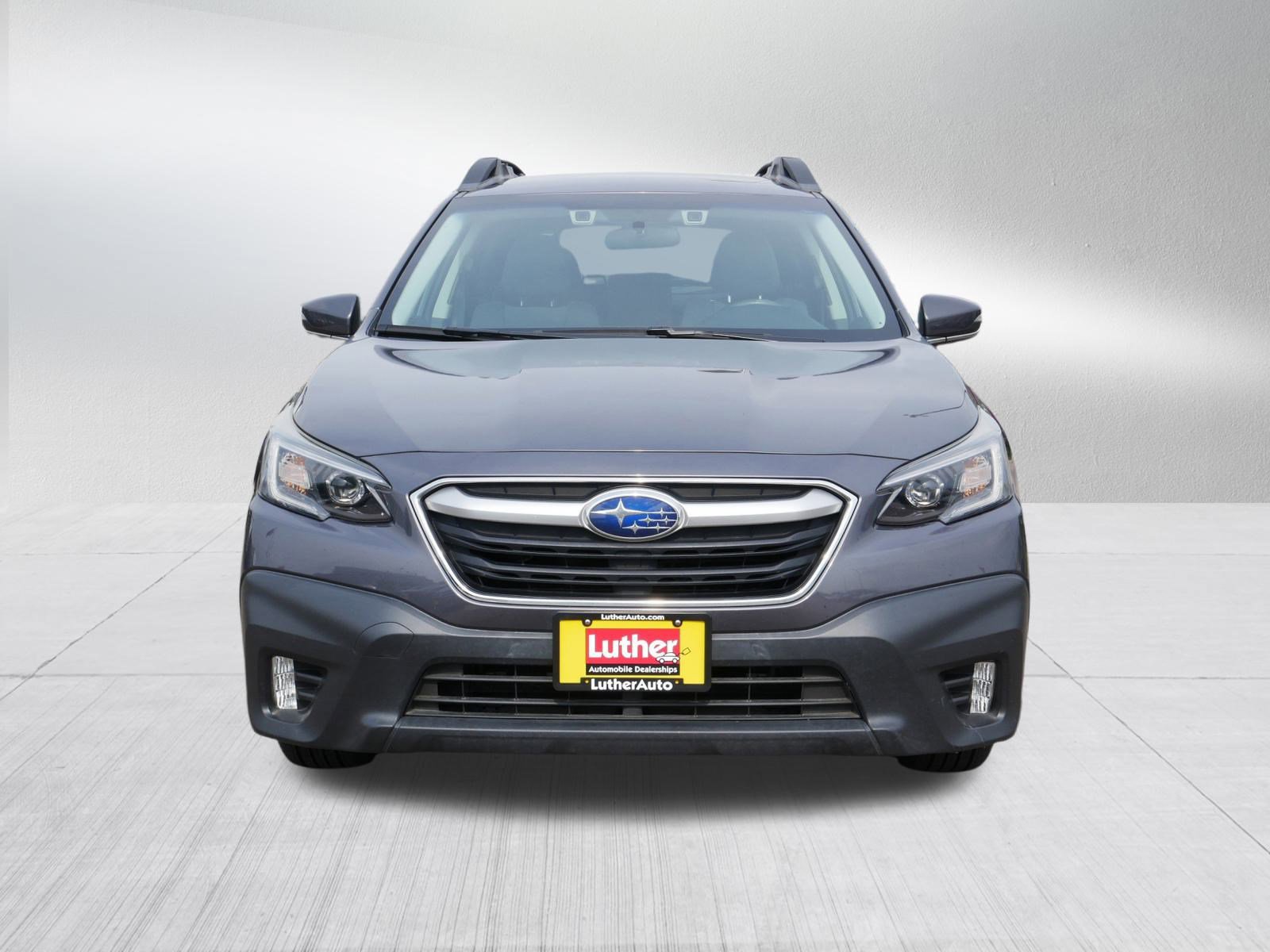 2022 Subaru Outback Premium photo 2