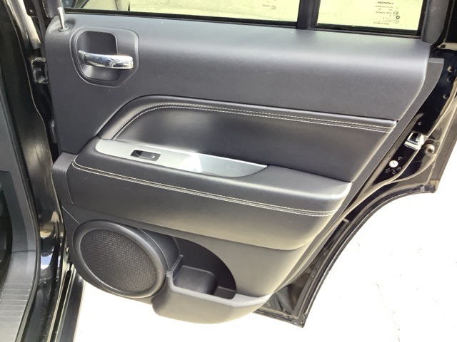 2016 Jeep Compass Latitude photo 22