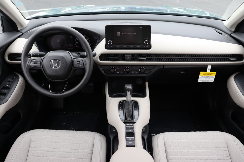 2025 Honda HR-V LX photo 16