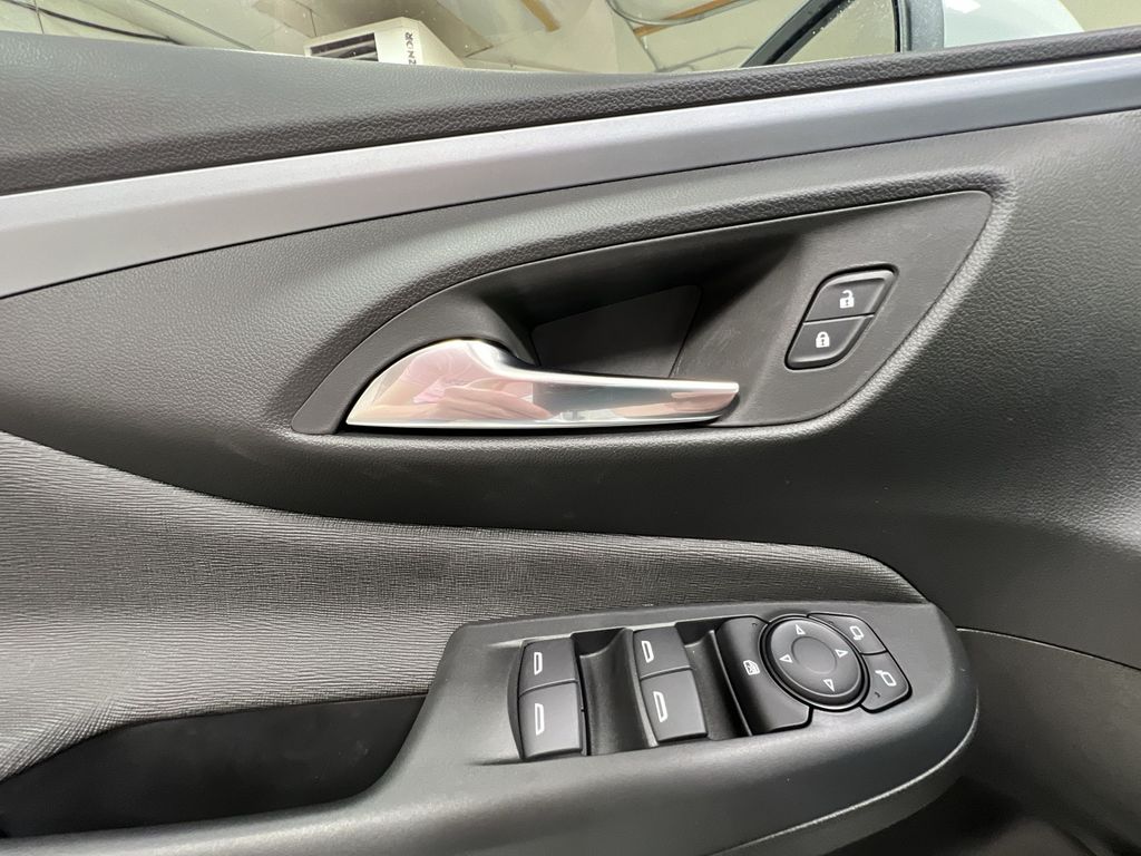 2025 Buick Envista Preferred photo 21