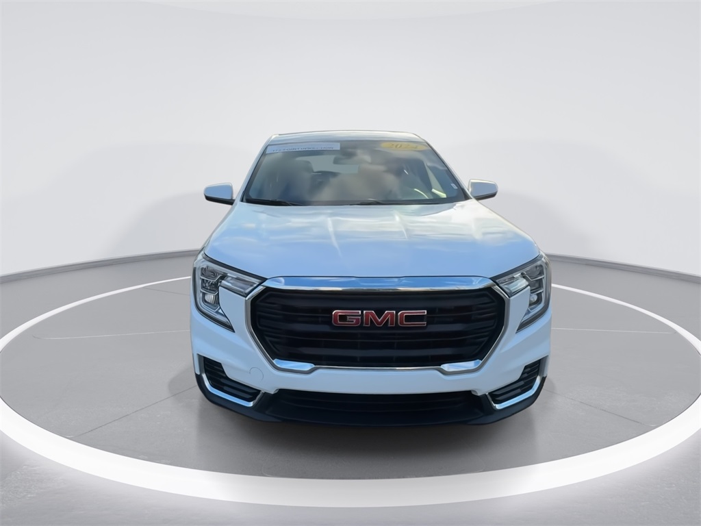 2024 Gmc Terrain SLE photo 3