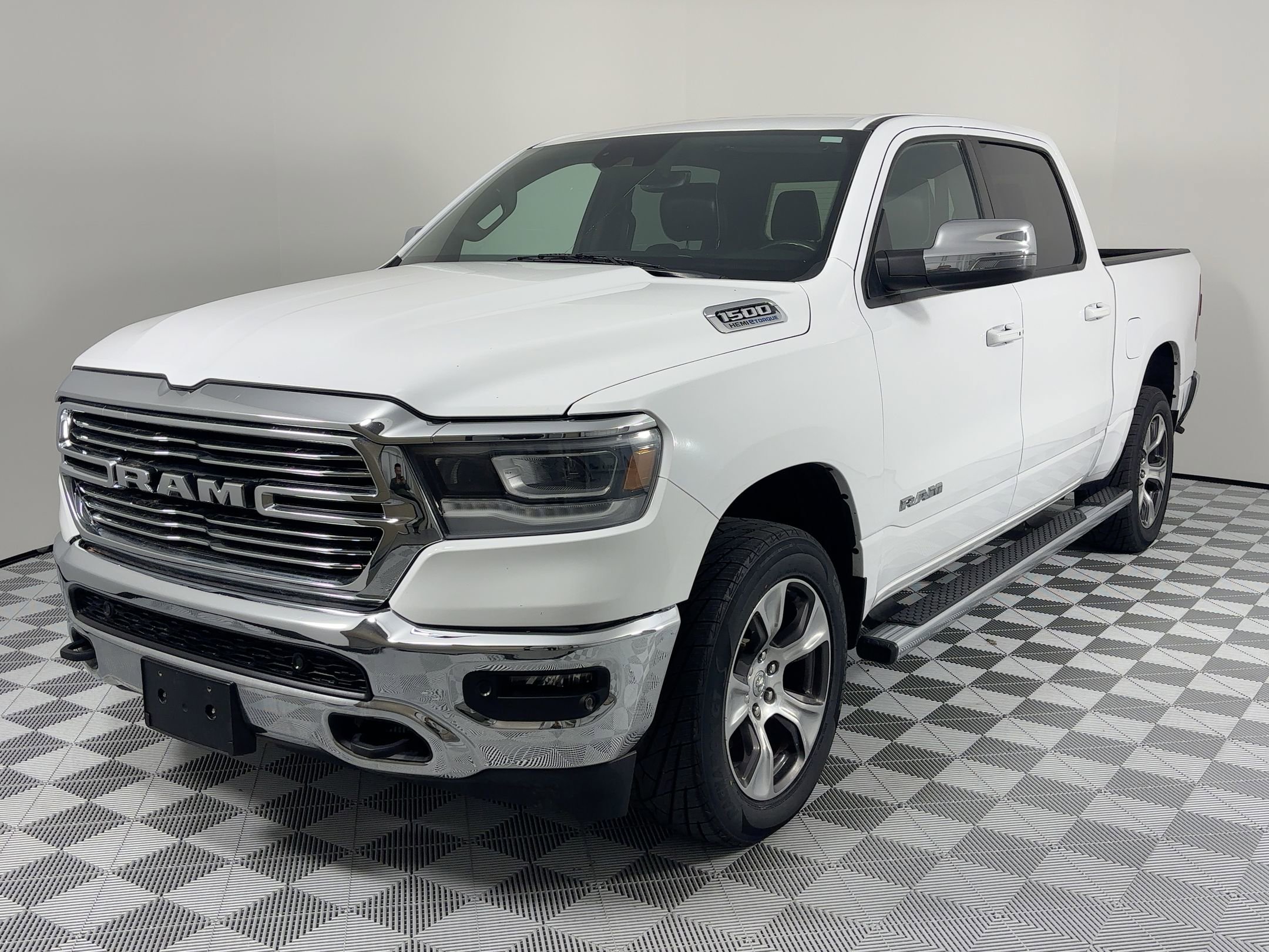 2023 RAM Ram 1500 Pickup Laramie's photo
