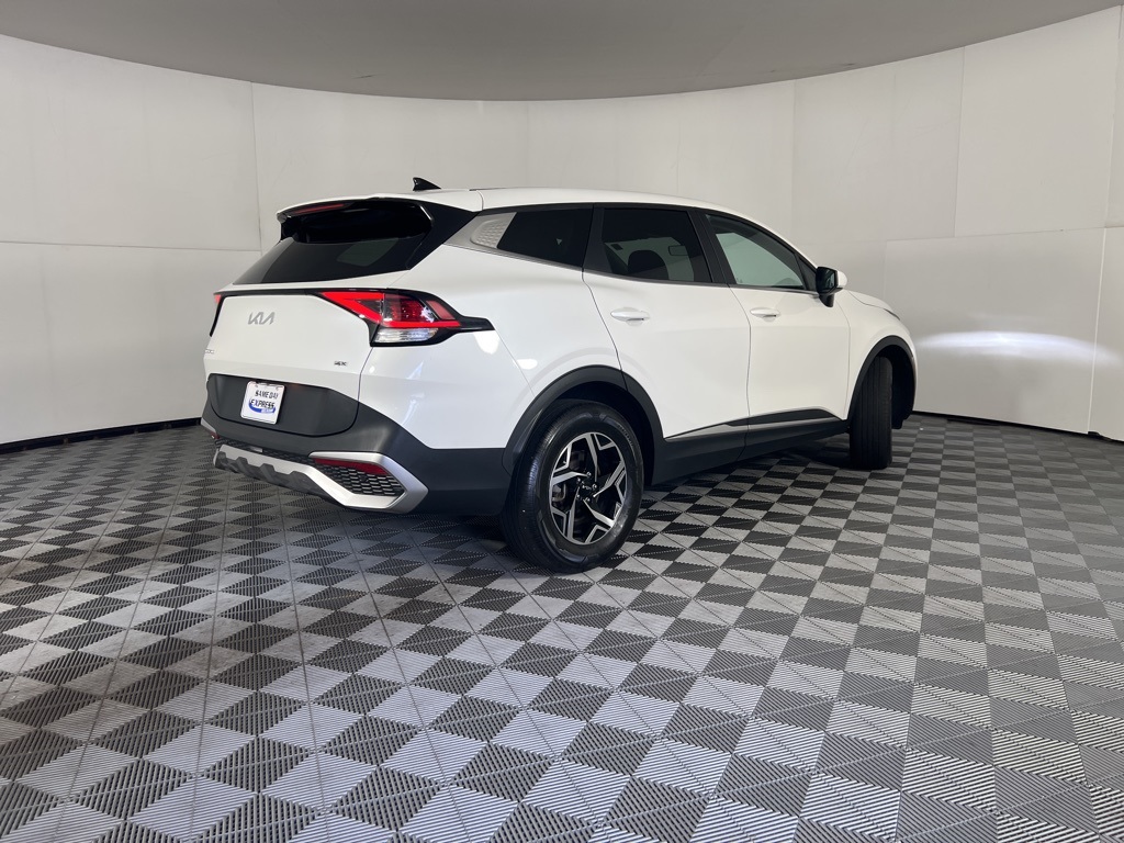 2023 Kia Sportage LX photo 9