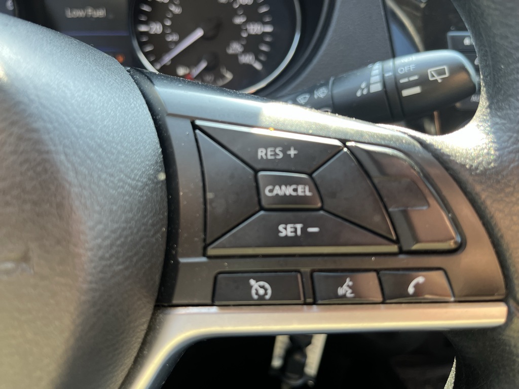 2019 Nissan Rogue S photo 10