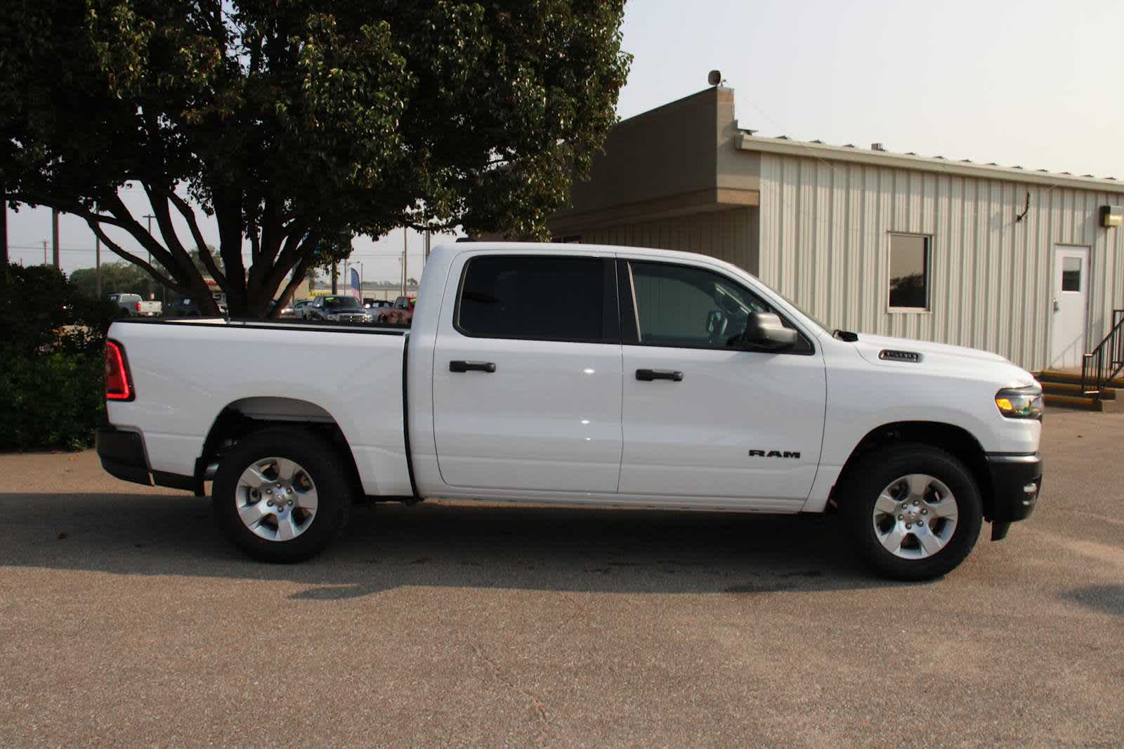 2026 Ram 1500 Tradesman photo 2
