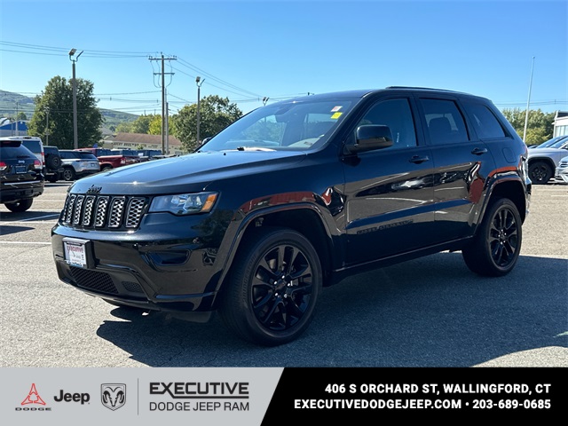2022 Jeep Grand Cherokee WK Laredo X's photo