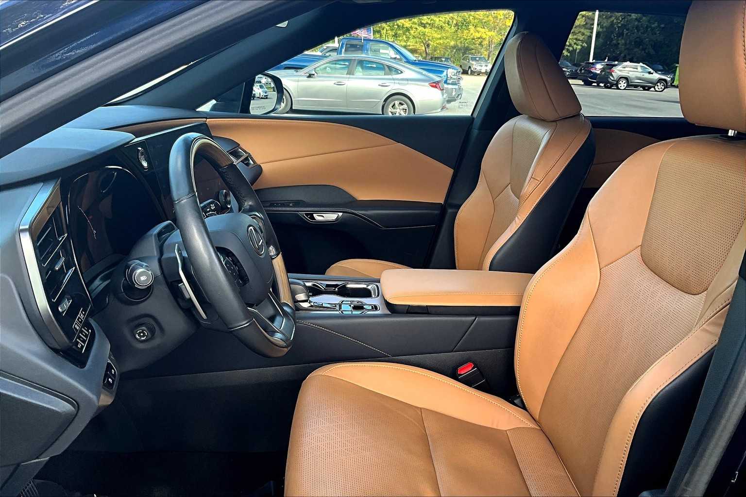 2023 Lexus RX Premium AWD photo 7