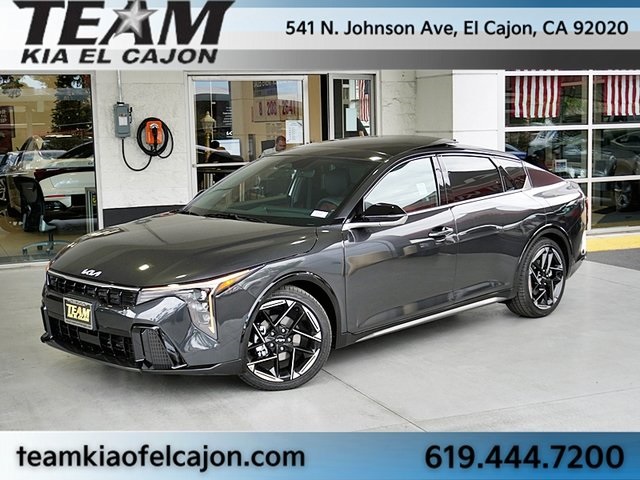 2025 Kia K4 GT-Line's photo