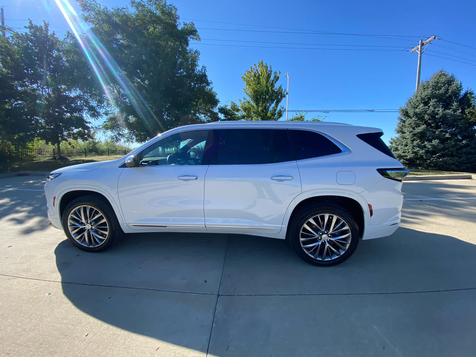 2026 Buick Enclave Avenir photo 8