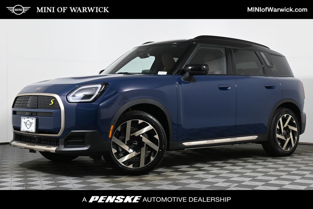 2025 MINI Countryman SE's photo