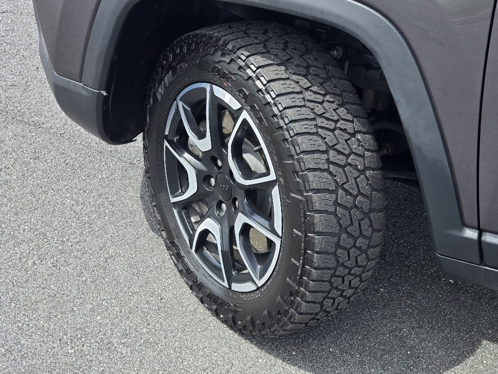 2024 Jeep Compass Trailhawk photo 23