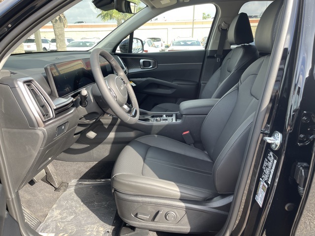2025 Kia Sorento S photo 15