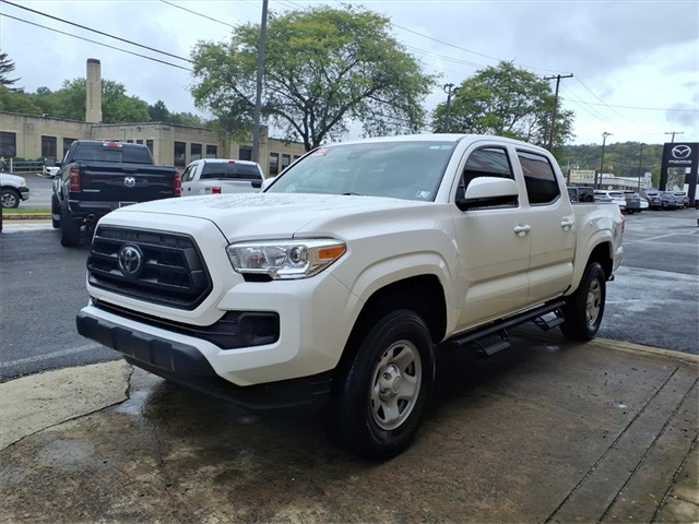 2022 Toyota Tacoma SR 4x4 Double Cab photo 7