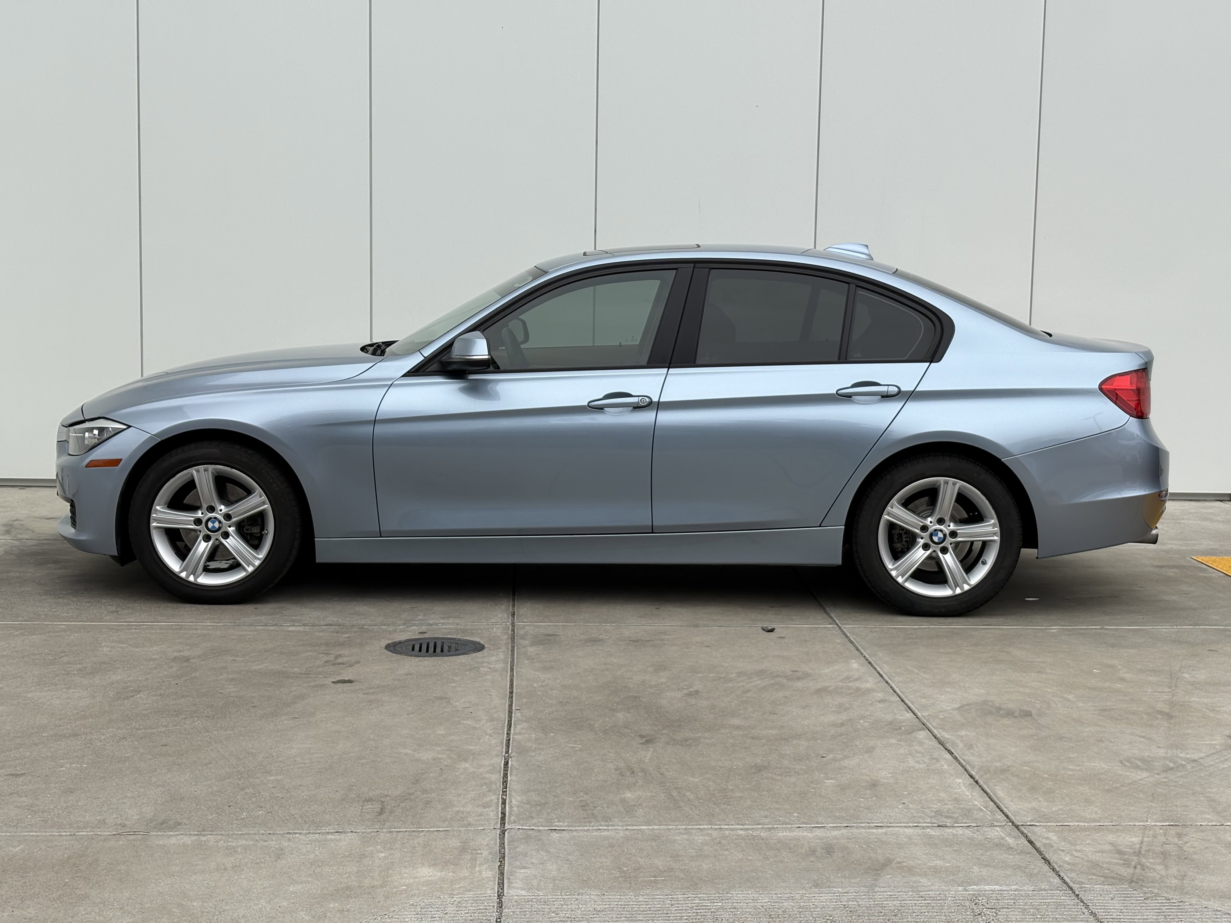 2014 Bmw 320i SA photo 4