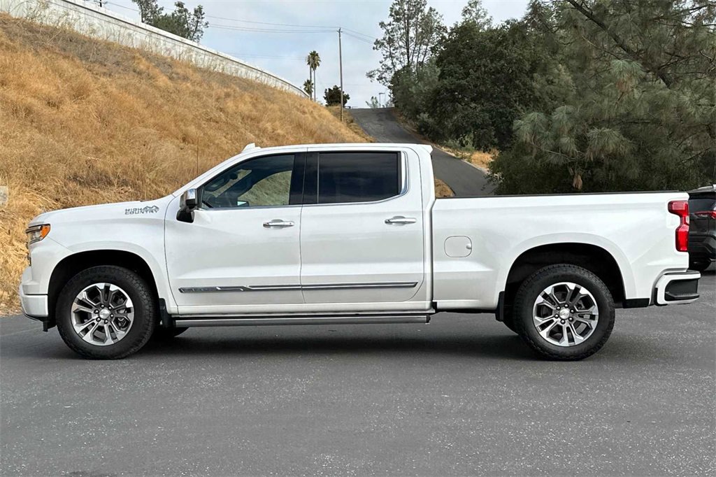 2023 Chevrolet Silverado 1500 High Country photo 7