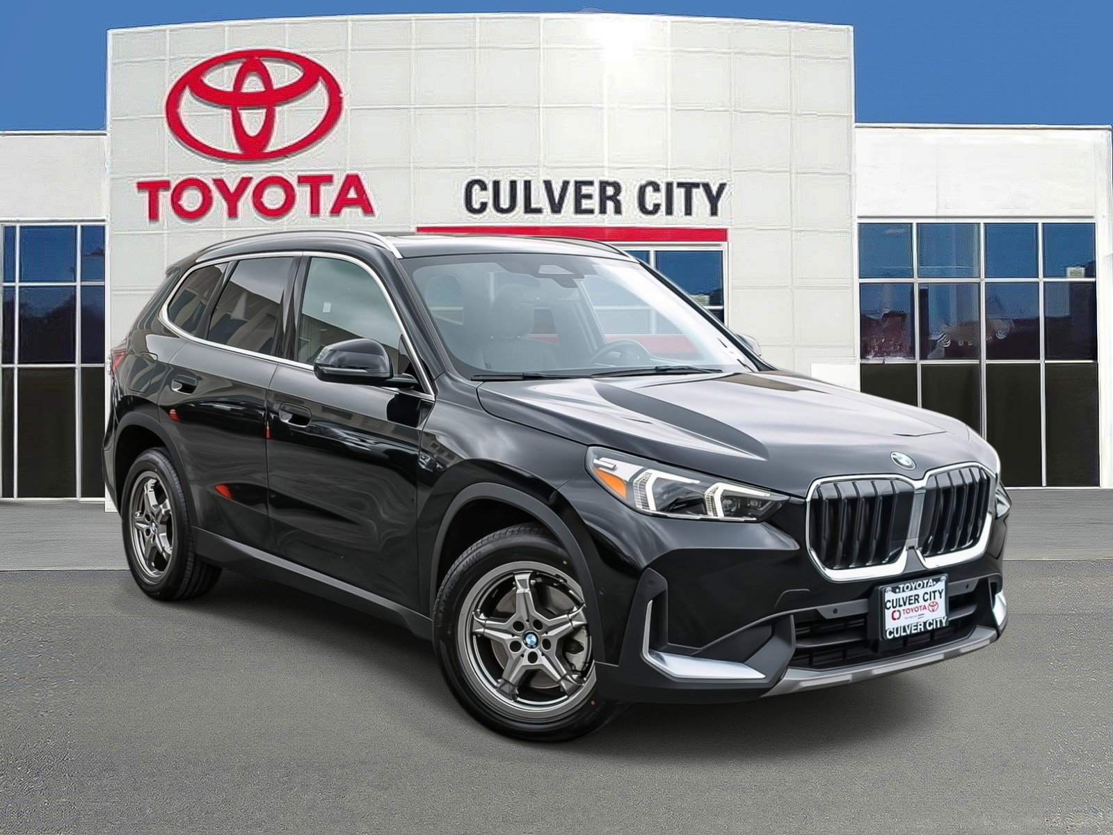 2023 BMW X1