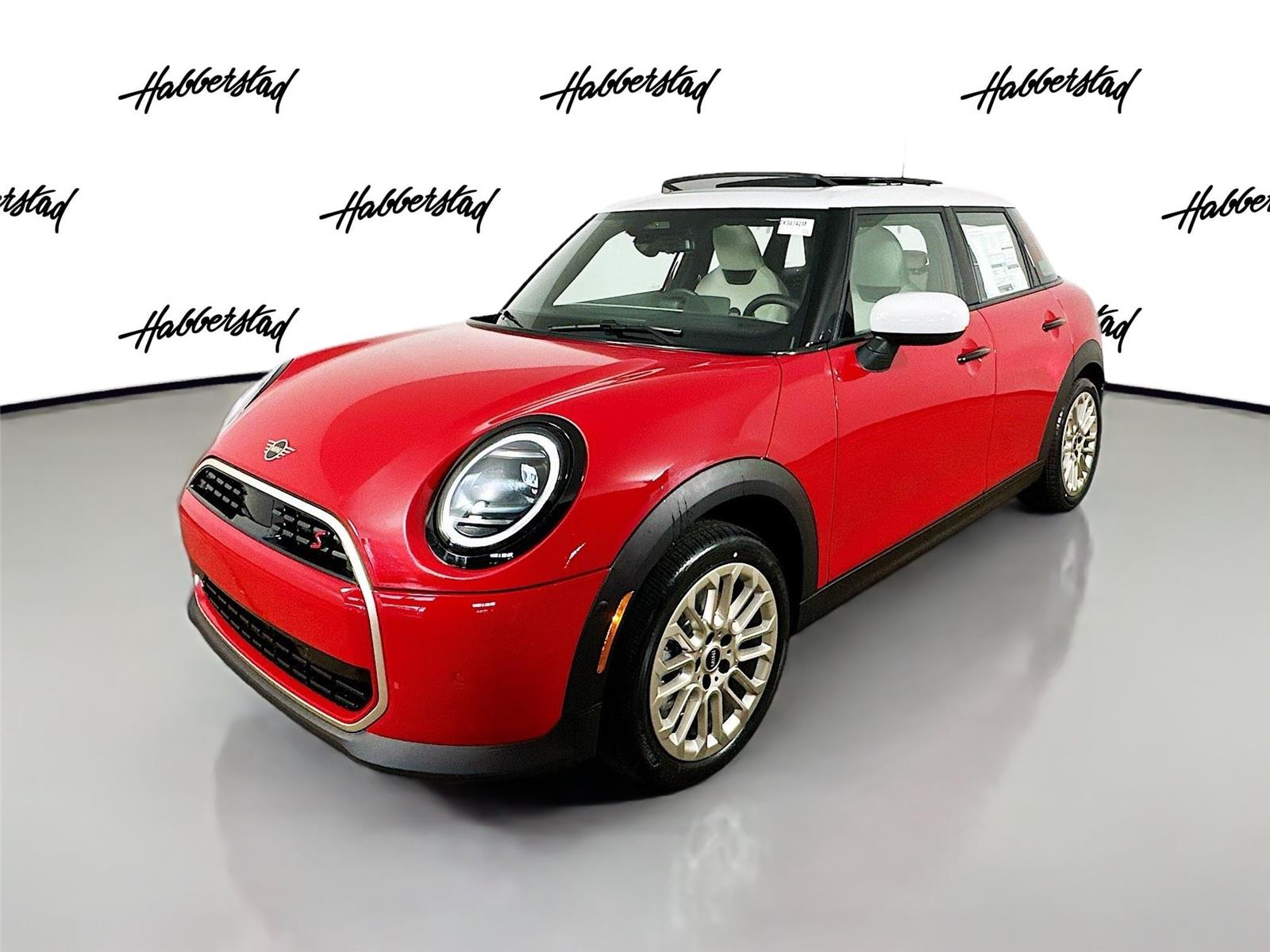 2025 MINI Hardtop 4 Door S's photo