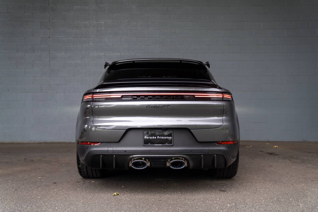 2025 Porsche Cayenne Turbo GT photo 14