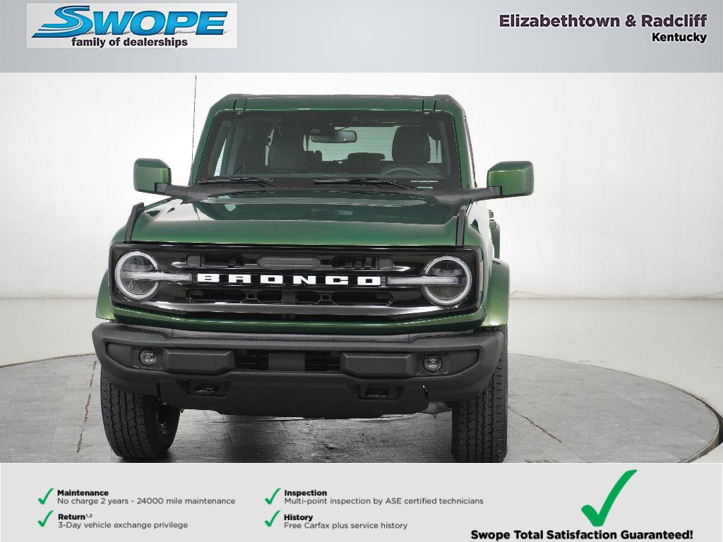 2025 Ford Bronco Outer Banks photo 8