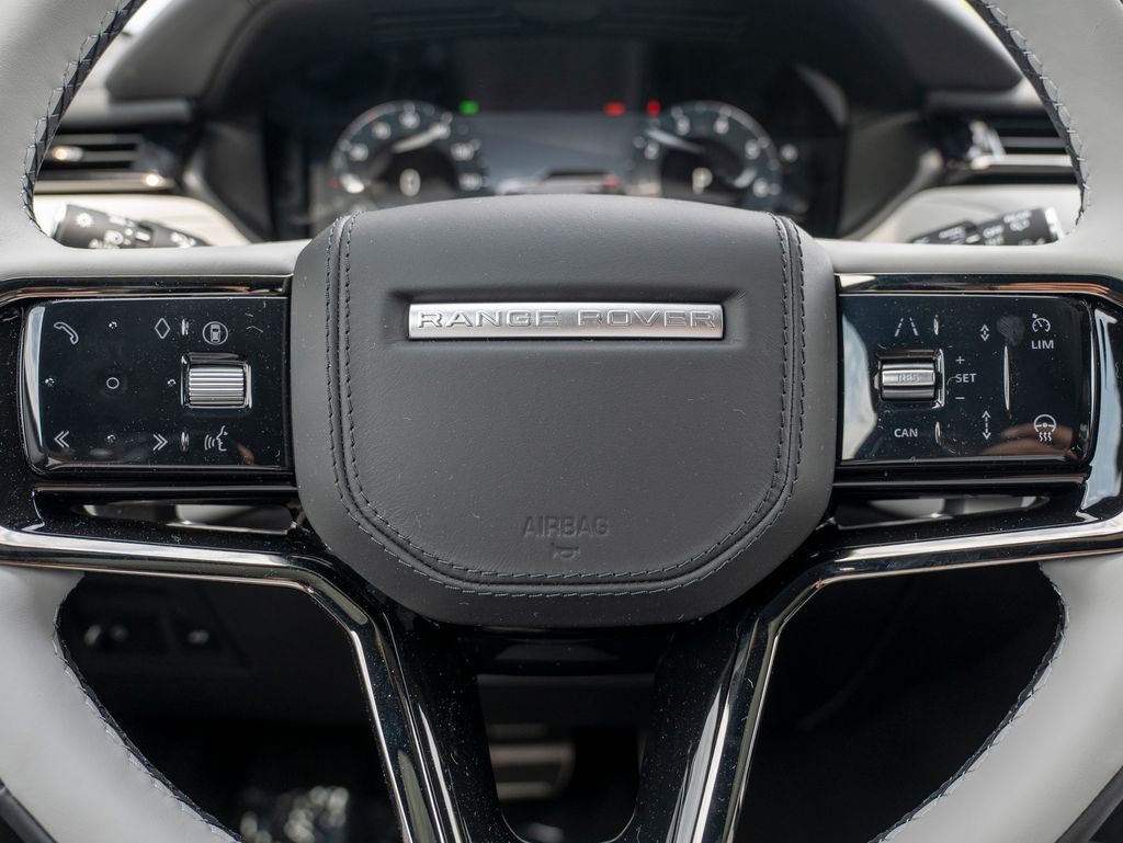 2026 Land Rover Range Rover Velar SE photo 14