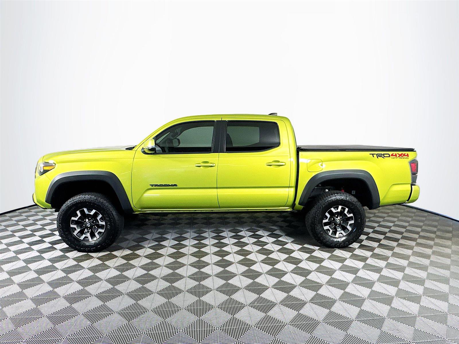 2023 Toyota Tacoma TRD Off-Road V6 4x4 photo 4