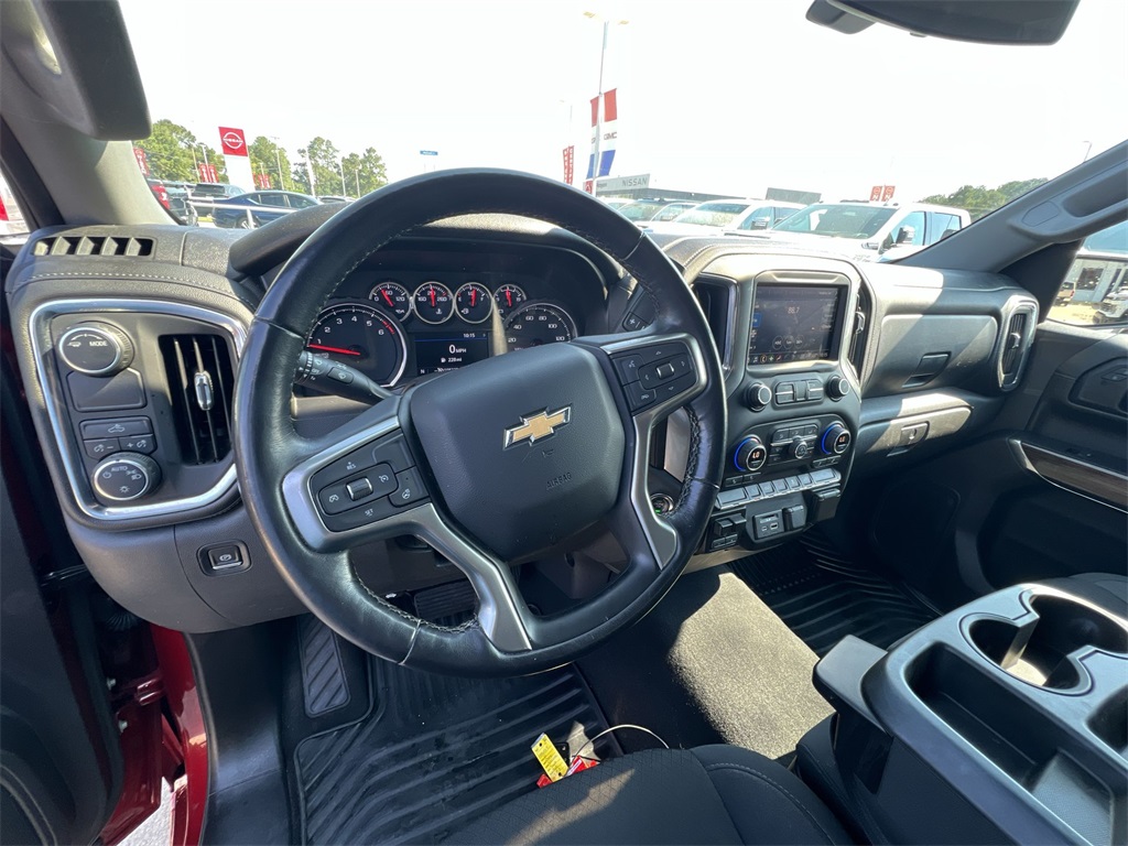 2021 Chevrolet Silverado 1500 LT photo 18