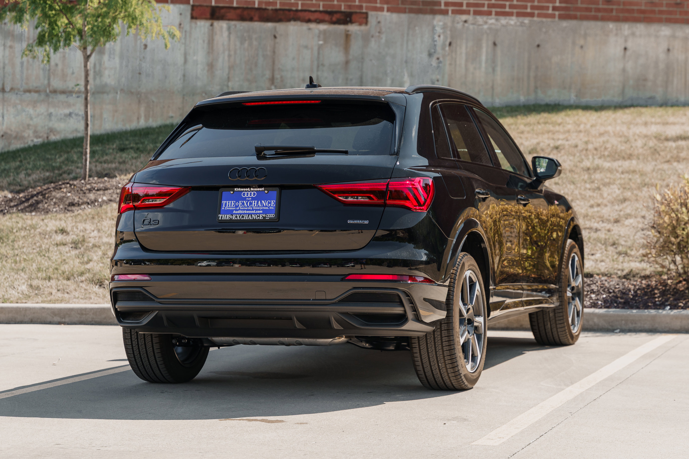 2025 Audi Q3 S line Premium Plus photo 4