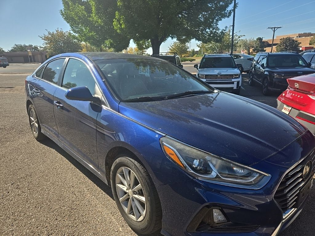 2019 Hyundai Sonata SE photo 2