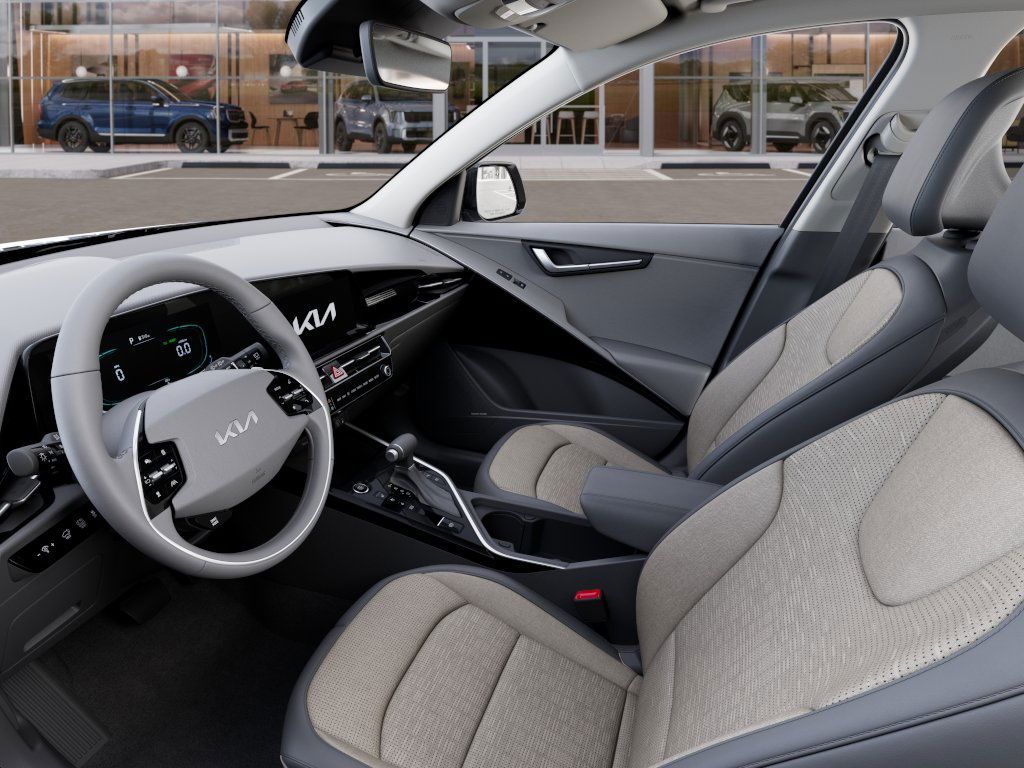 2025 Kia Niro SX Touring photo 16