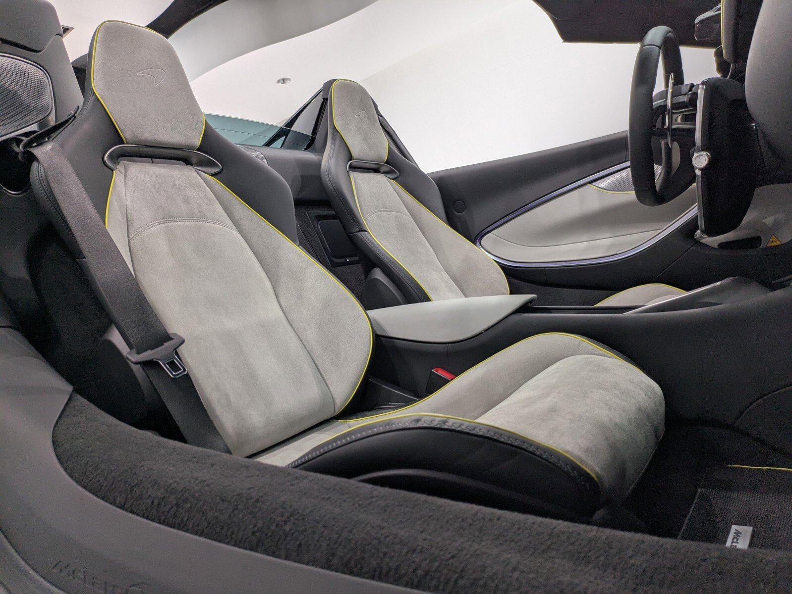2025 Mclaren ARTURA Spider photo 19