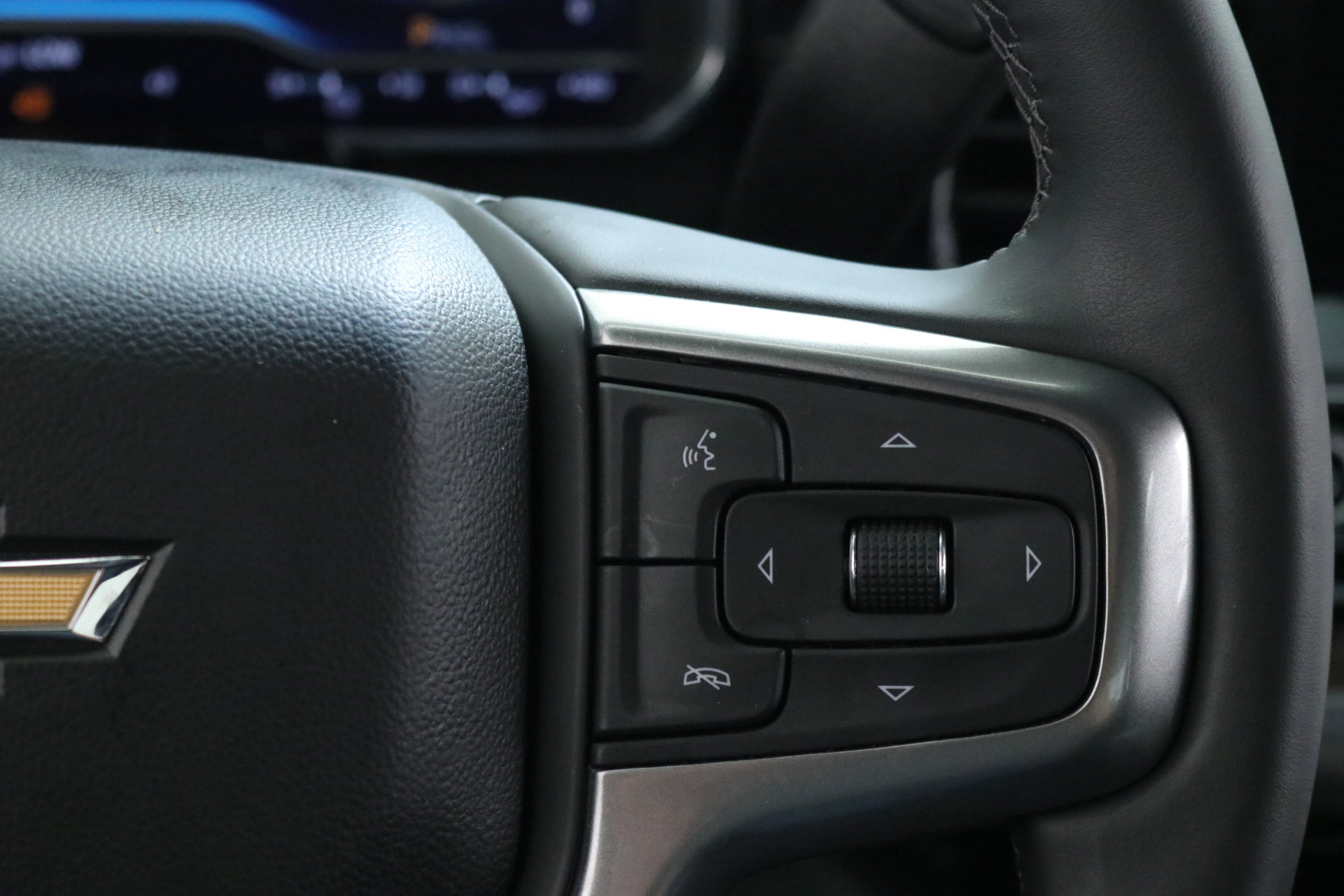 2025 Chevrolet Silverado 1500 LT photo 15