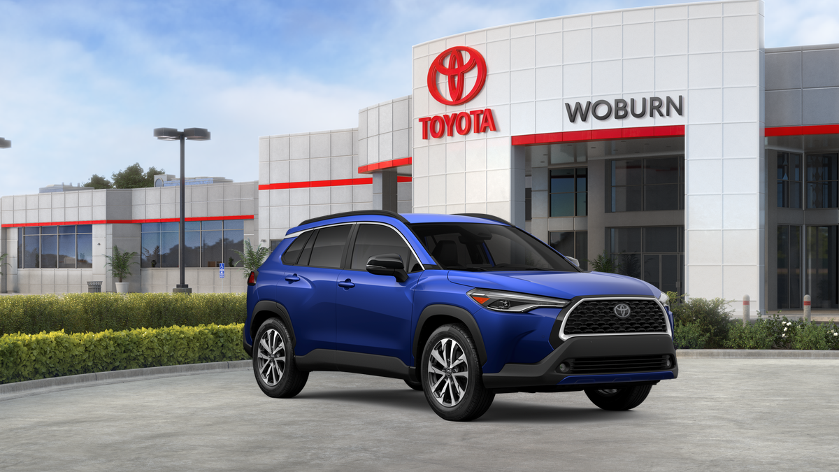 2025 Toyota Corolla Cross XLE photo 5