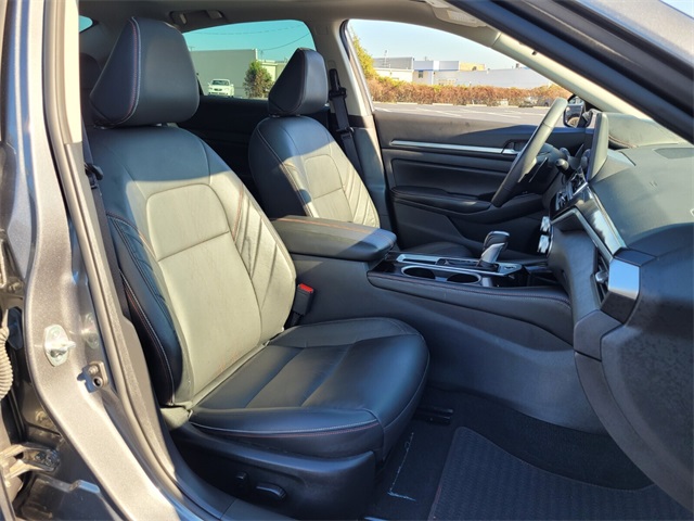 2024 Nissan Altima 2.5 SR photo 14