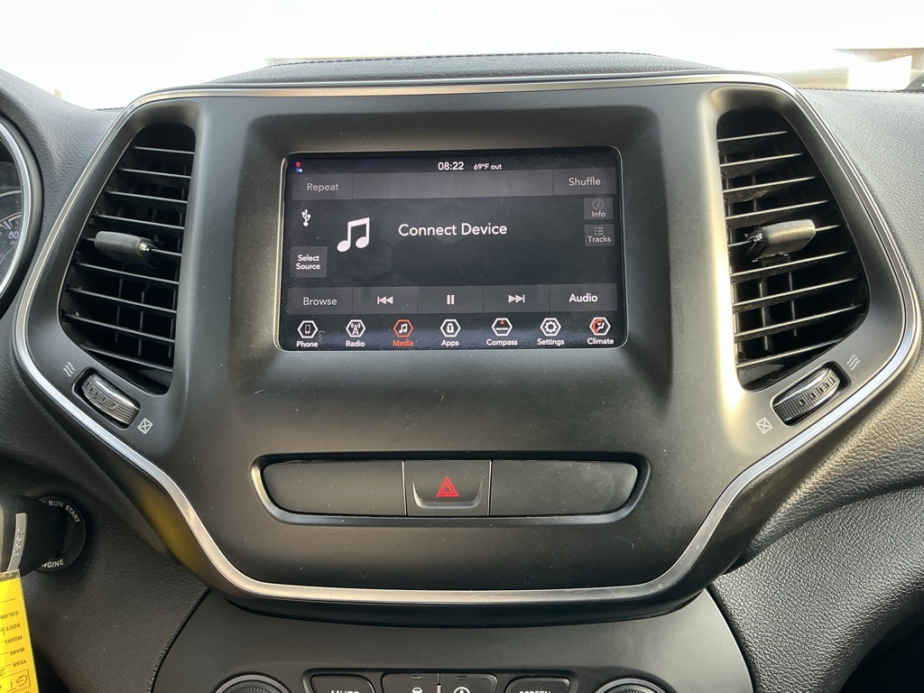 2019 Jeep Cherokee Latitude photo 47