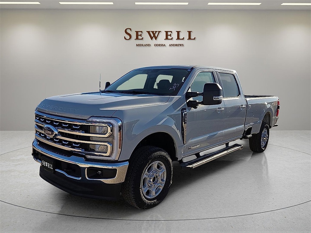 2026 Ford F-350 Super Duty XLT's photo