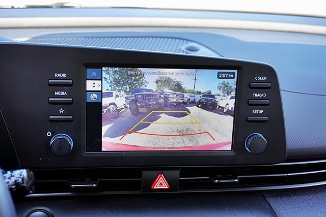 Used 2025 Red Hyundai SEL Sport image 23