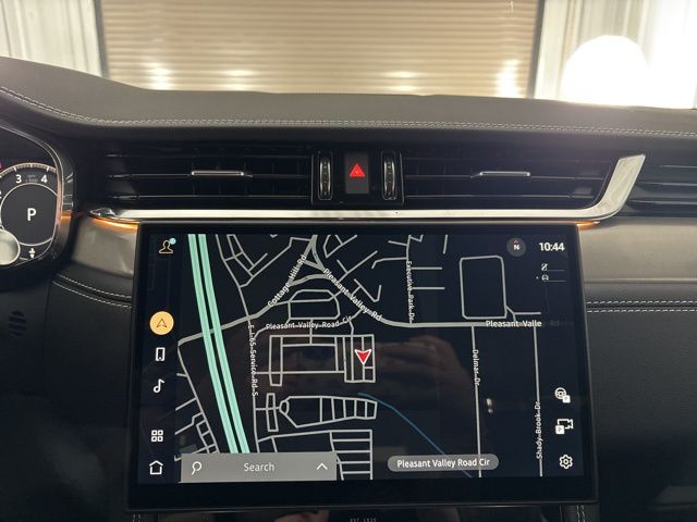 2026 Jaguar F-PACE P250 R-Dynamic S photo 17