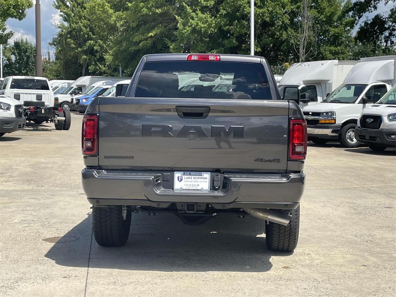 2025 Ram 2500 Big Horn photo 3