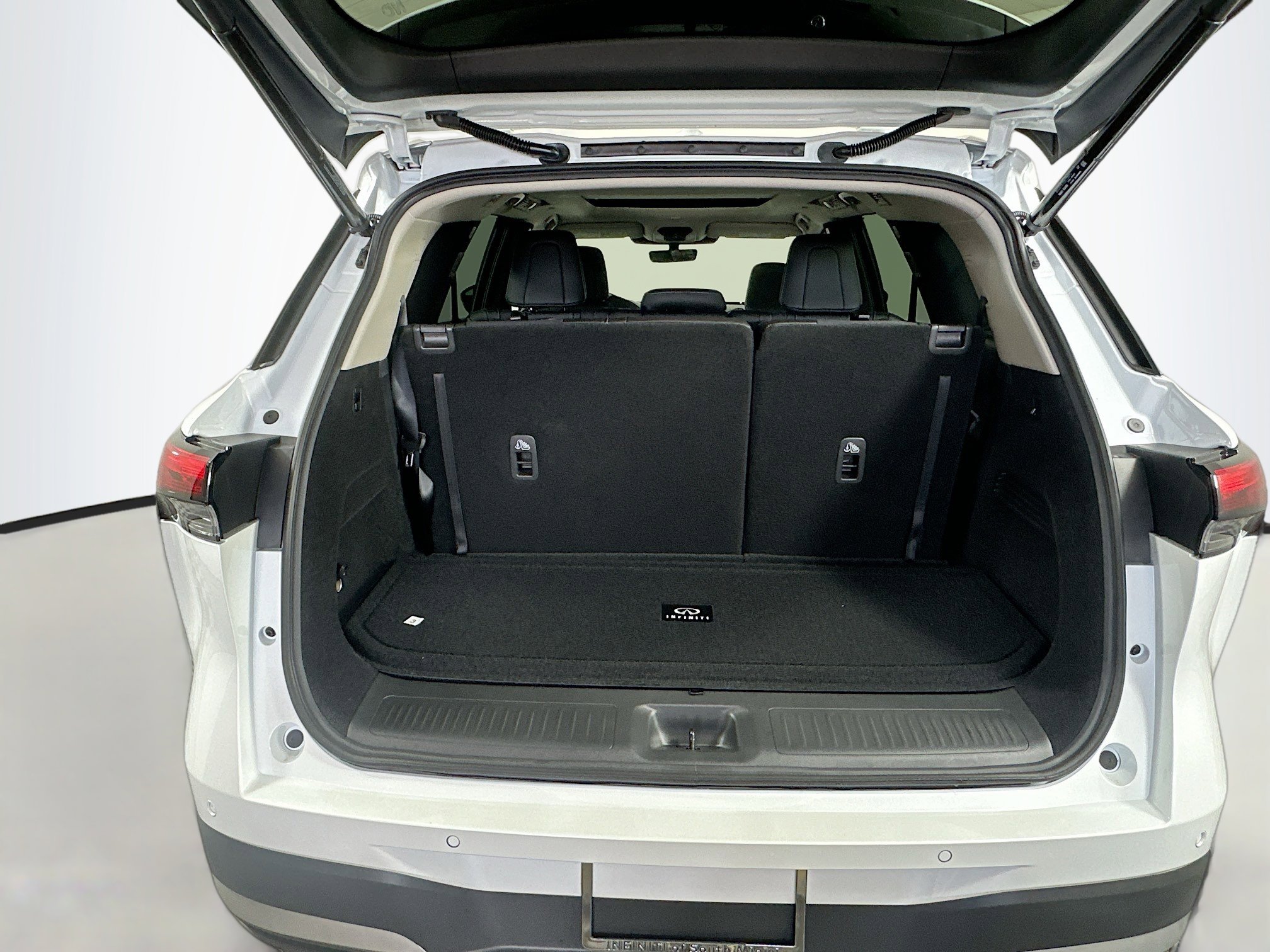 2026 Infiniti QX60 Luxe photo 19