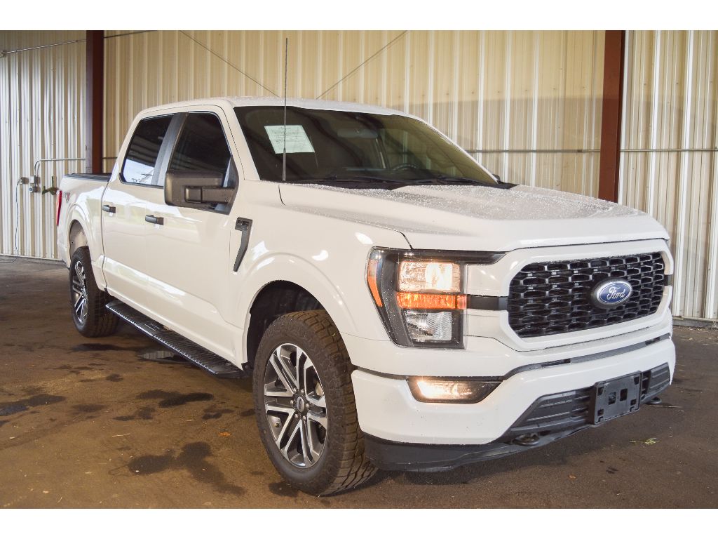 2023 Ford F-150 XL photo 2