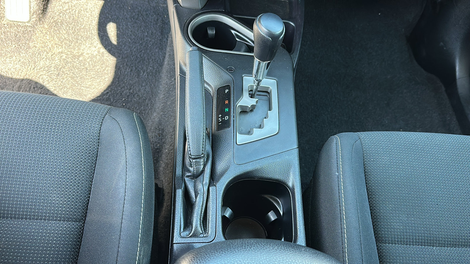 2018 Toyota RAV4 XLE photo 18