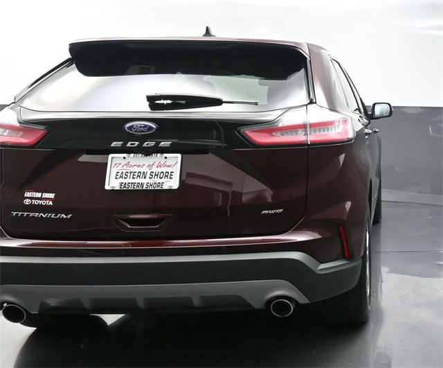 2024 Ford Edge Titanium photo 4