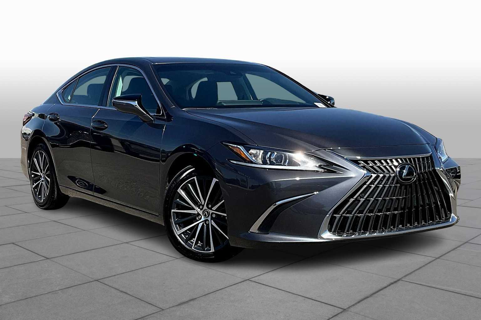 2025 Lexus ES 300h photo 2