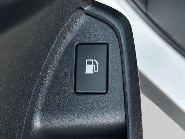2025 Honda Ridgeline Black Edition photo 17