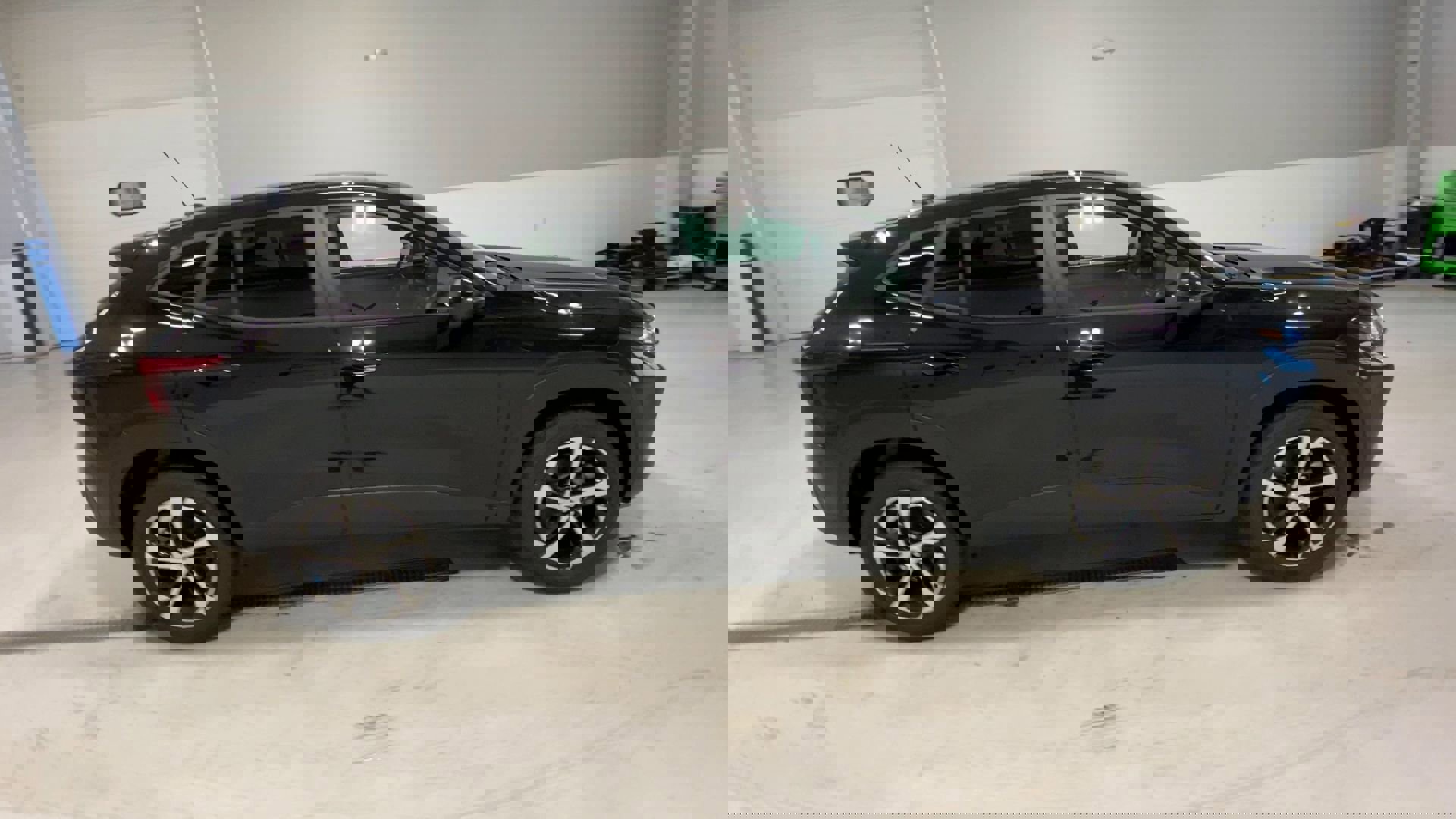 2025 Chevrolet Trax photo 9