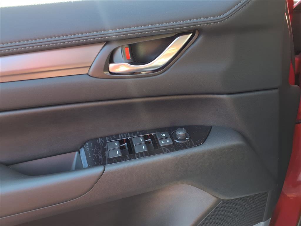 2025 Mazda CX-5 2.5 Select photo 13