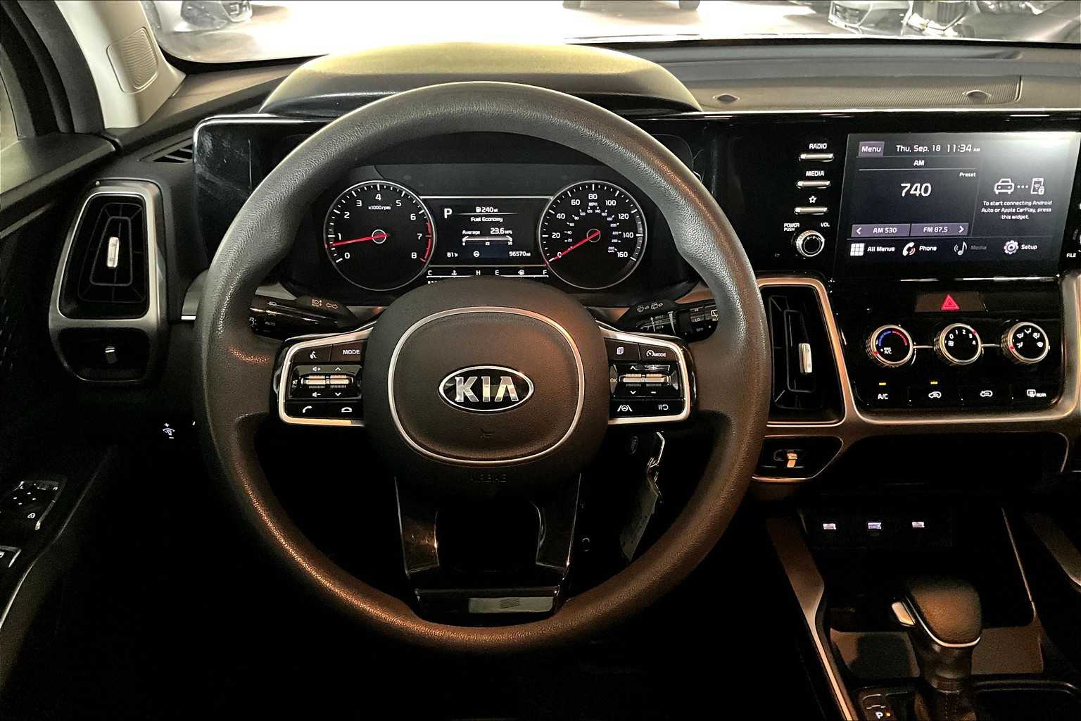 2021 Kia Sorento LX photo 5