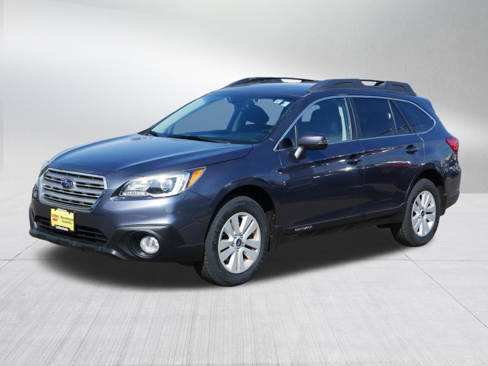 2015 Subaru Outback 2.5i Premium photo 3