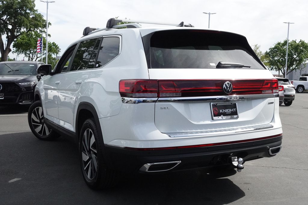 2025 Volkswagen Atlas SEL photo 9