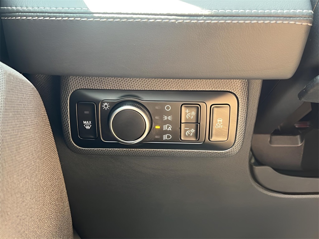 2024 Ford Mustang Mach-E Select photo 17
